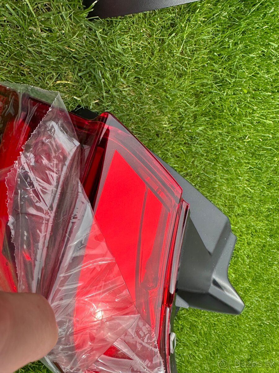 IQ light zadne svetla VW T-ROC original nove - 4