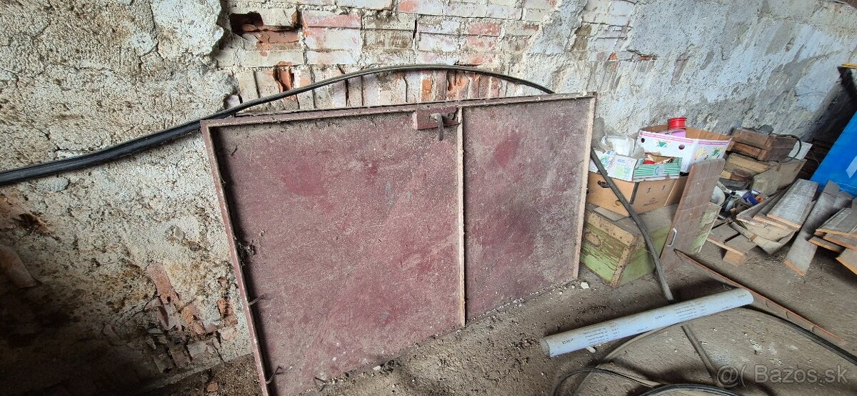 Predám krídla plechovej brány bez rámu - 4