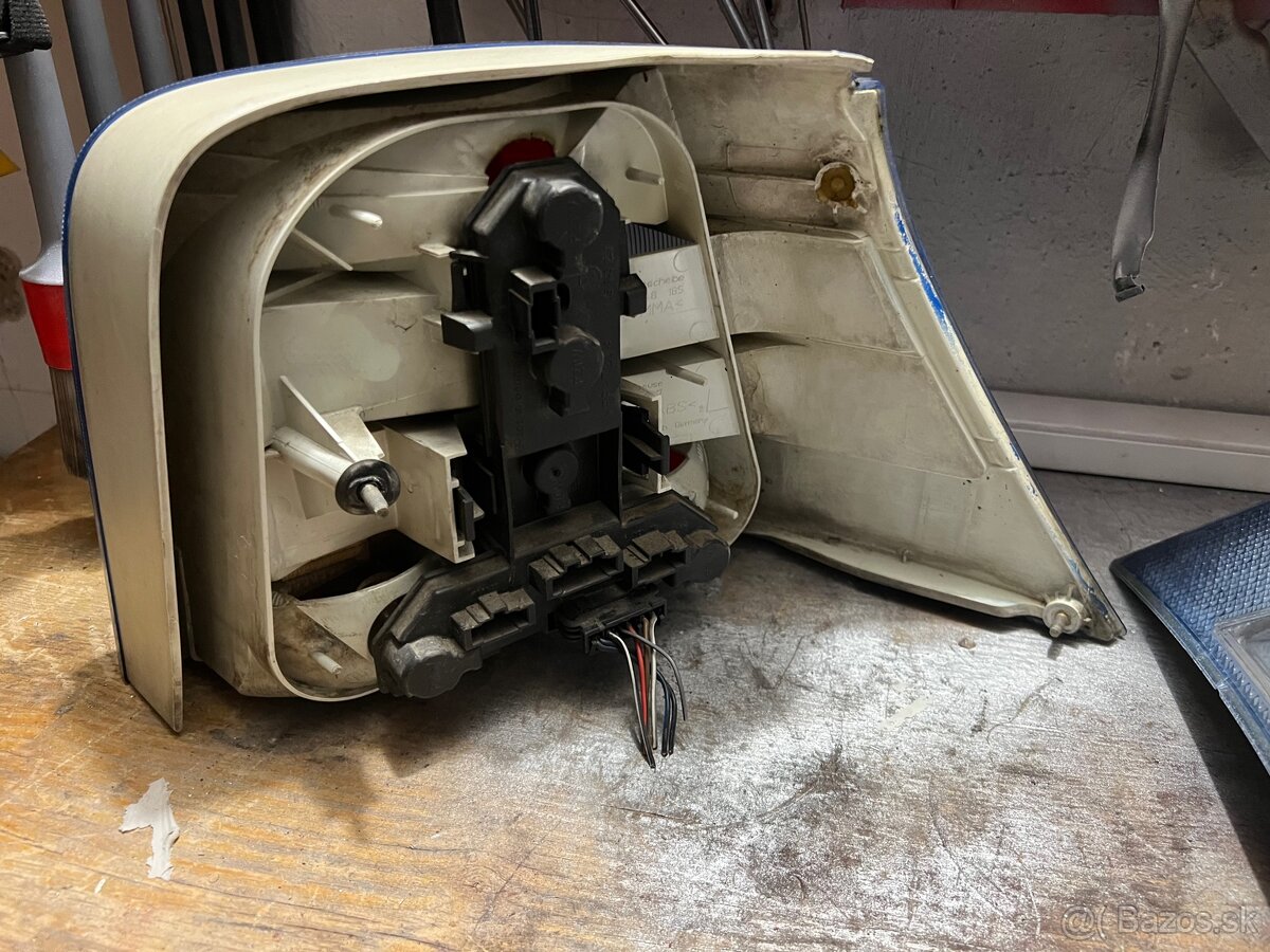 Volkswagen Golf zadne svetla - 4