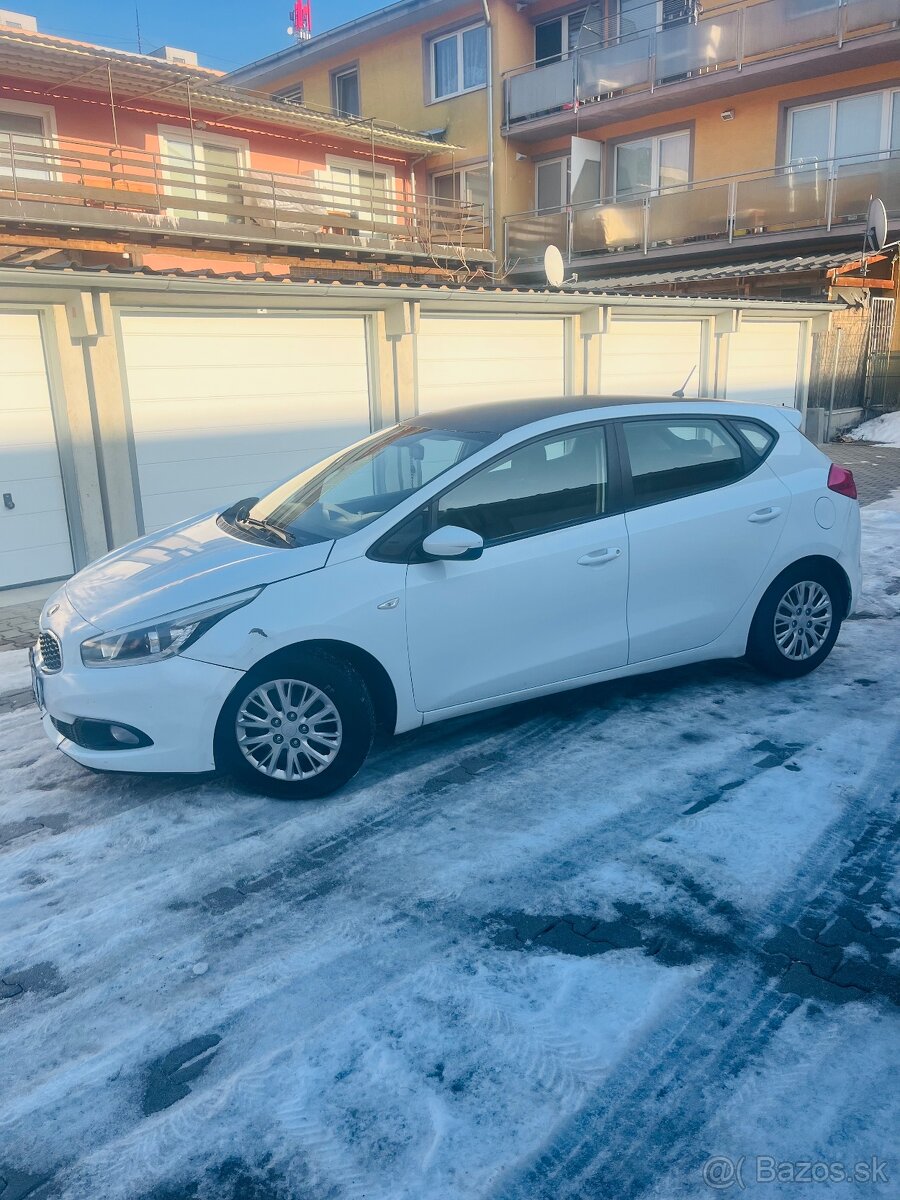 Kia Ceed 1.6 Diesel - 4