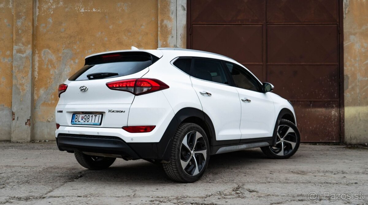 Hyundai Tucson 1.7 CRDi Premium 7DCT - 4