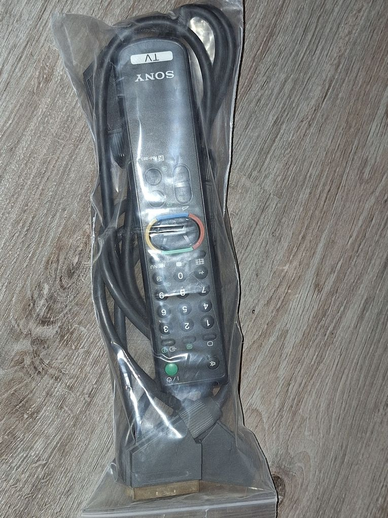 Darujem Sony Trinitron KV-21X5K - 4