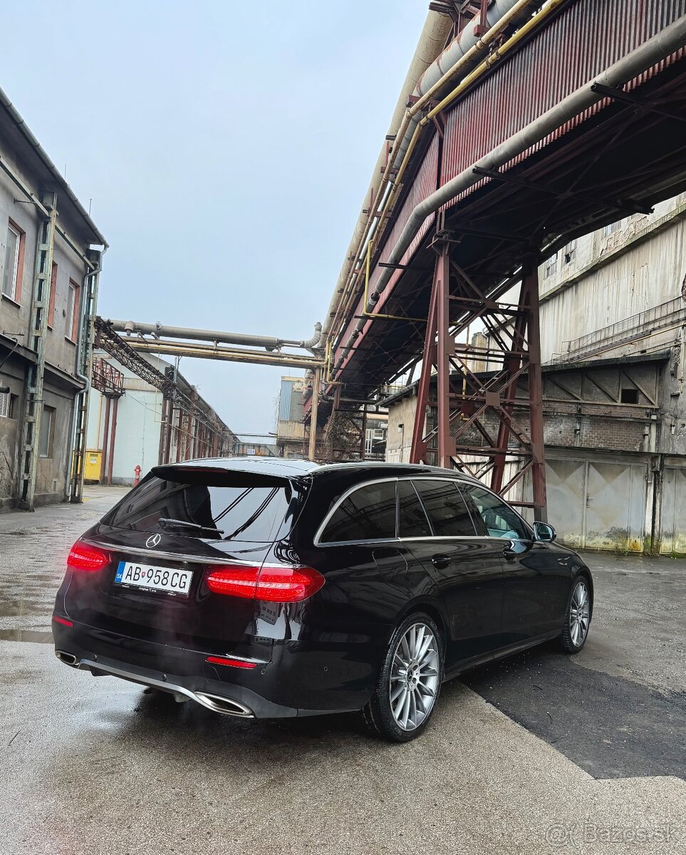 Mercedes-Benz E450 4matic 3.0 270Kw automat - 4