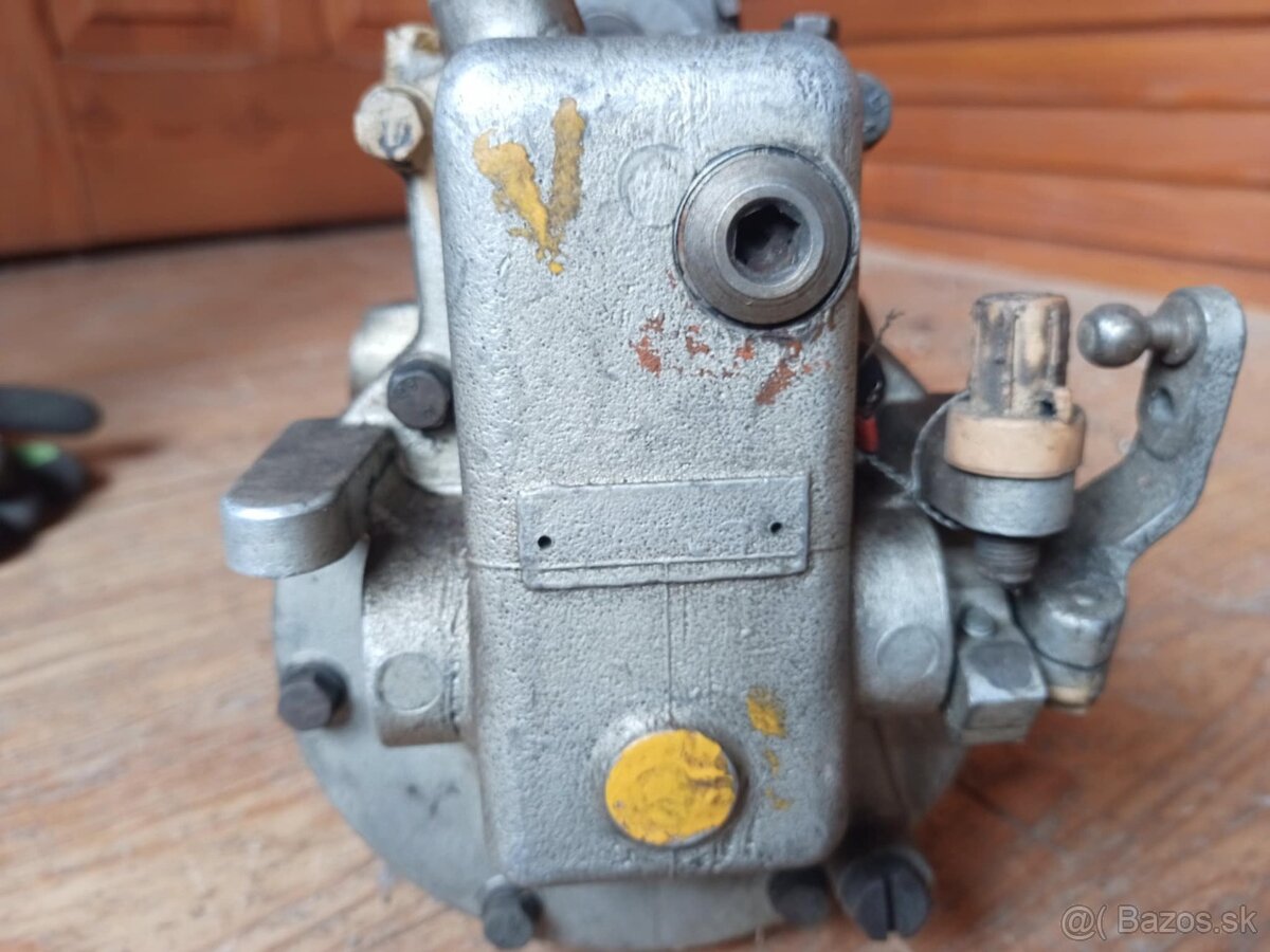 Vstrekovacie čerpadlo Tatra 148 - 4