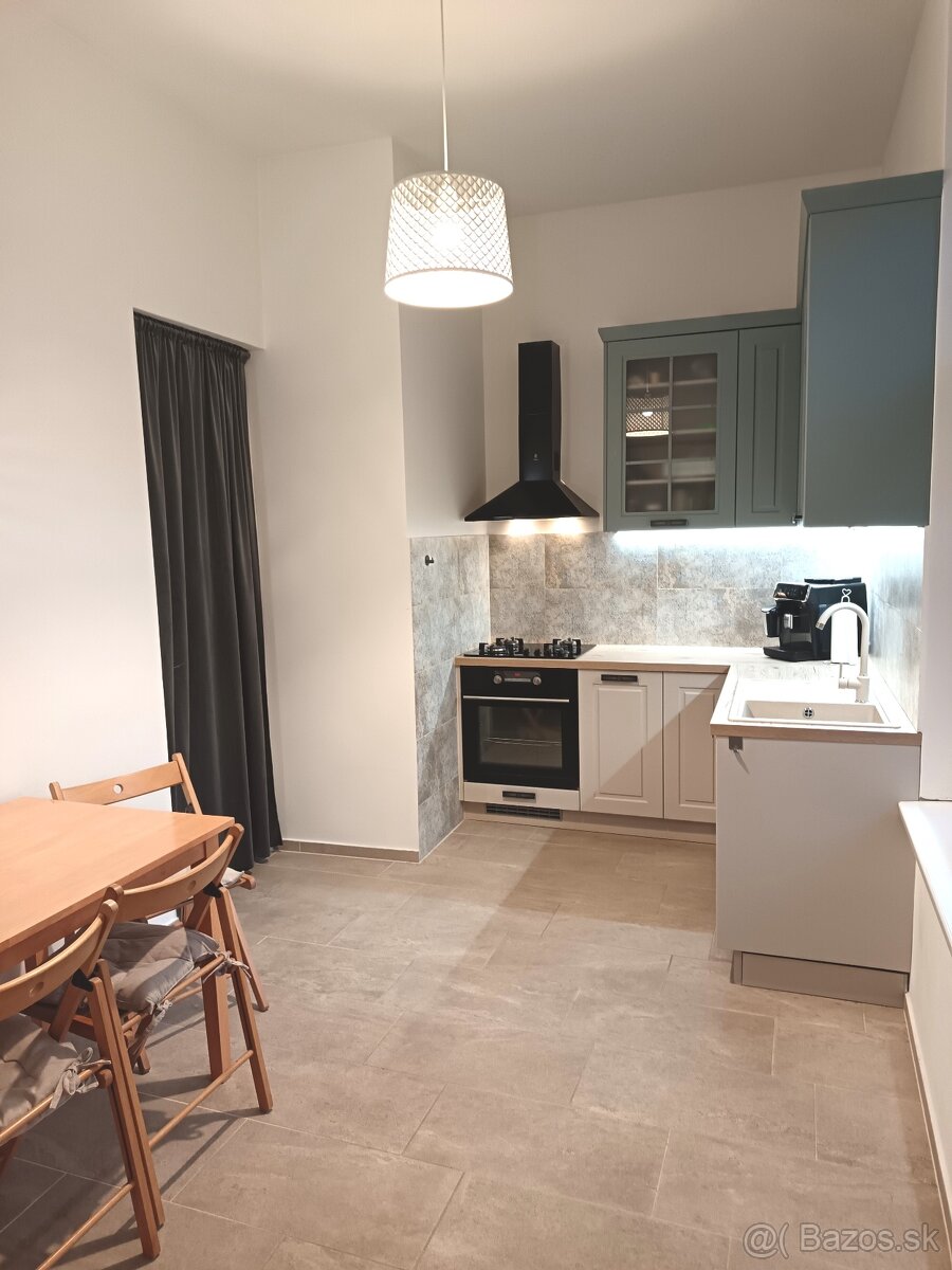 Predaj veľký staromestský byt 120 m2 Nitra - 4