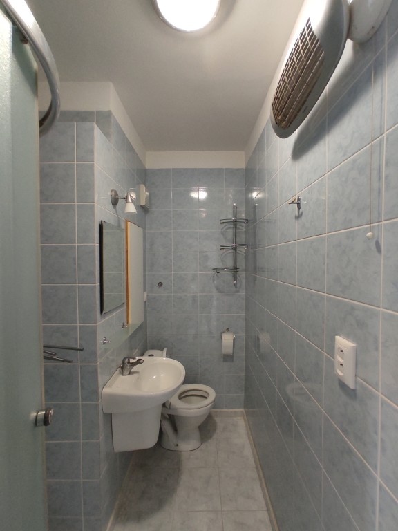 1 izbový byt na prenájom, ul. Eötvösa Komárno - 4