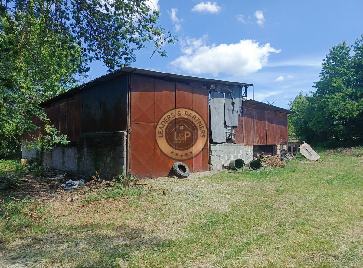 Pozemok na výstavbu RD v obci Čeľadice 3486m2 - 4