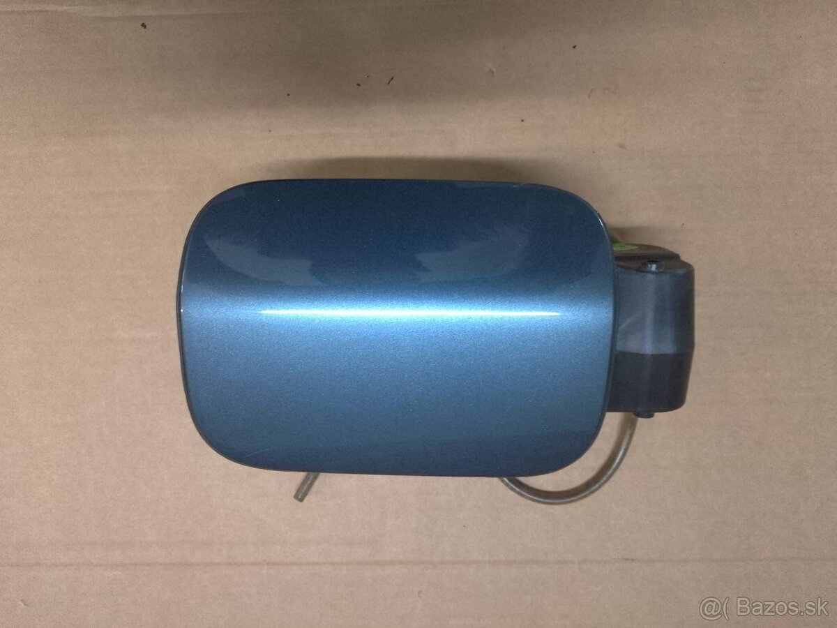 dvierka nádrže paliva Superb 2 - 4