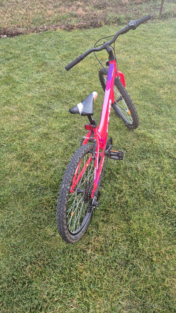 Dievčenský bicykel - 4