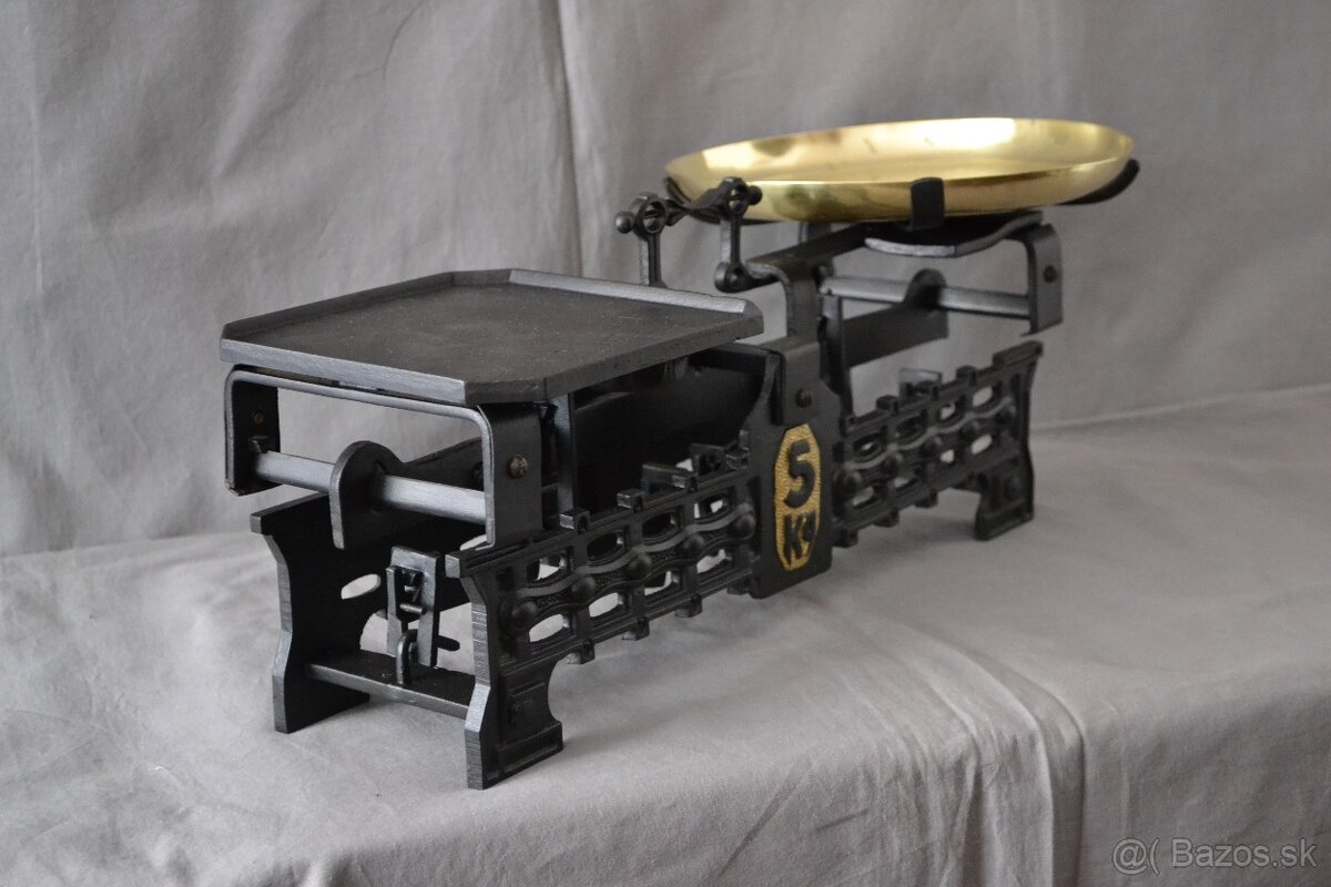 Liatinové váhy - 4