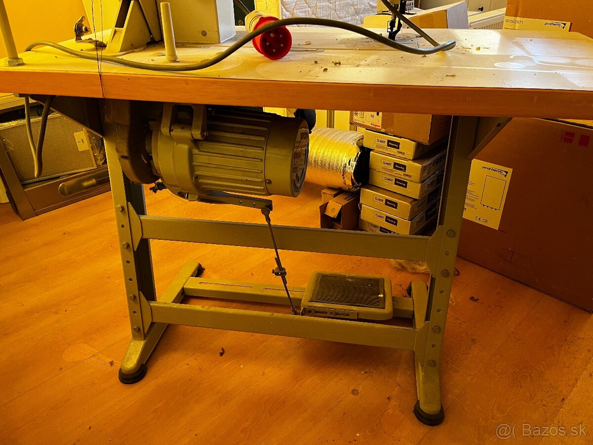 Priemyselný šijací stroj - 4