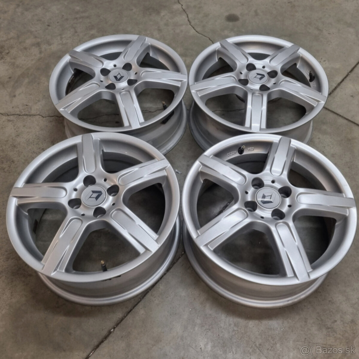 Hliníkové disky 4x100 R16 6J ET40 - 4