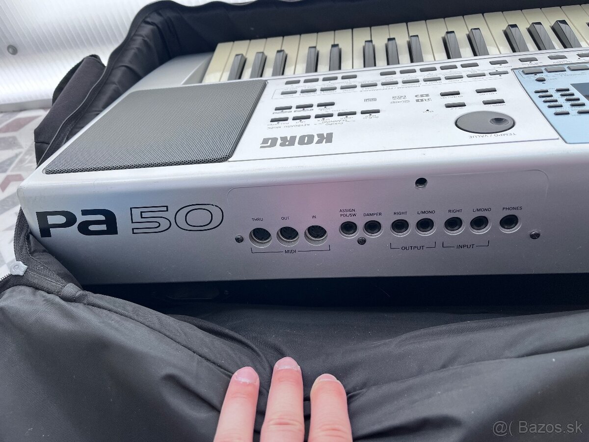 Korg Pa-50 - 4