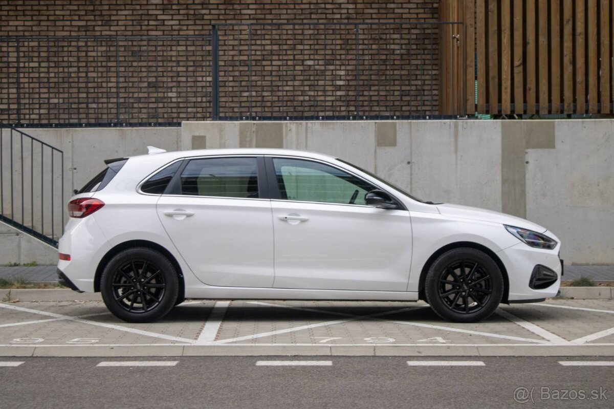 Hyundai i30 1.5 T-GDi mHEV iMT Play - 4