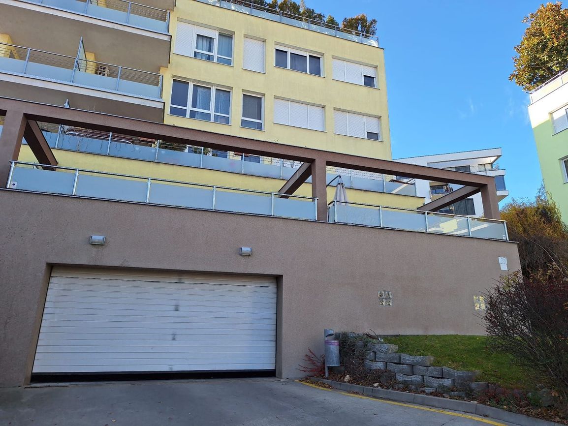 Na predaj - dvoj-garáž 6x7m , ul. Tupého, Bratislava III T - 4