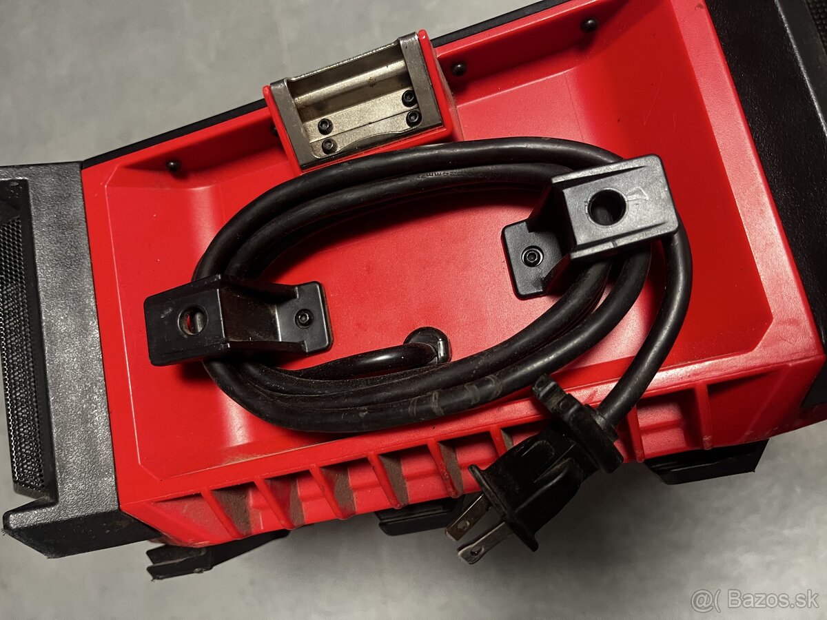 Milwaukee rádio packout americká verzia - 4