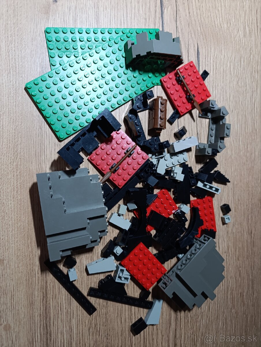 Lego 6090 (Baseplate) + Lego 6048 - 4