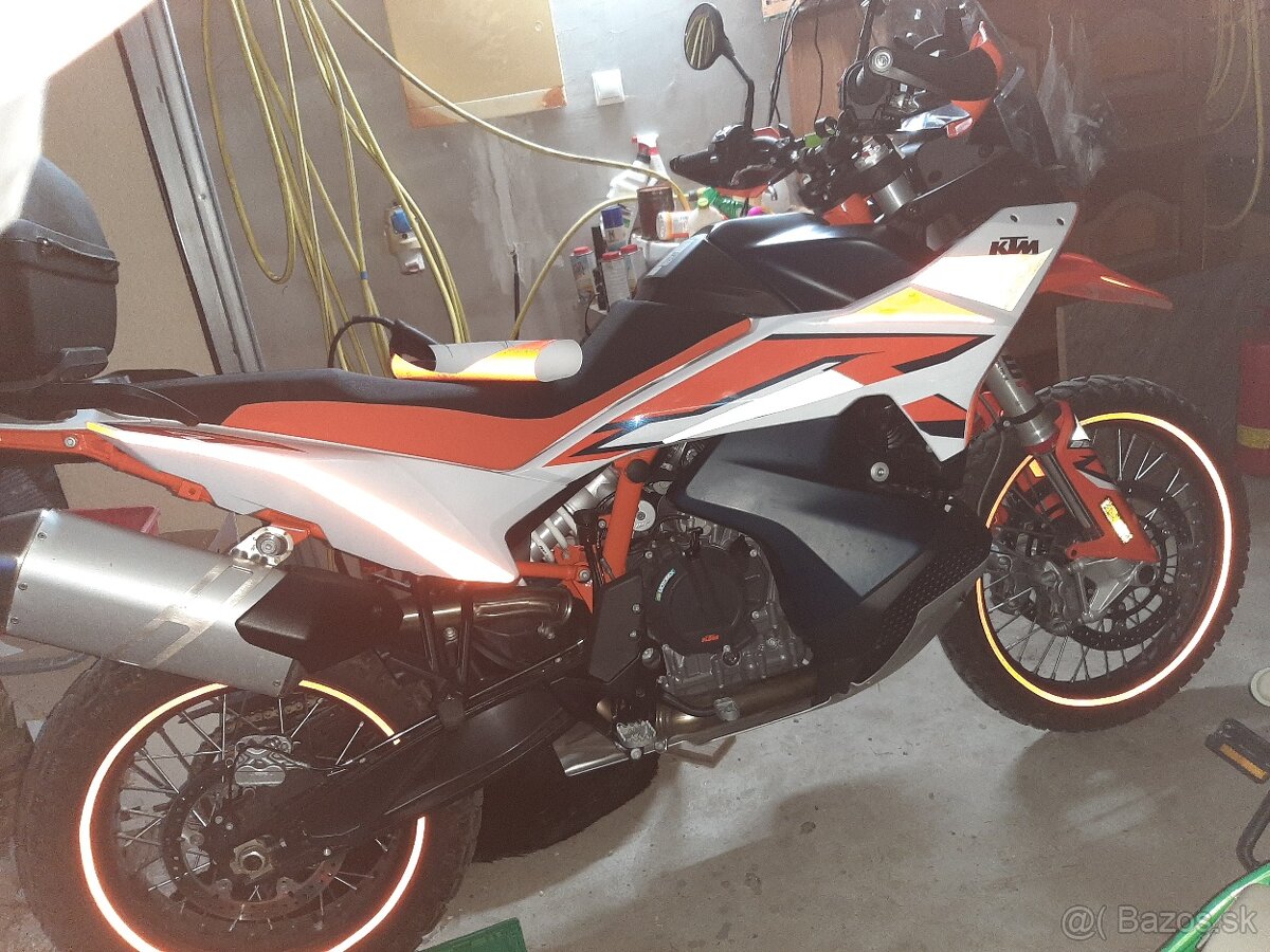 KTM ADVENTURE 890 R+ OFROAD INDIVIDUÁL
