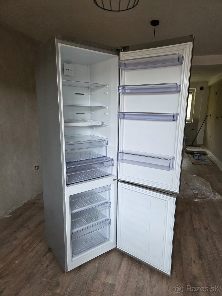 Chladnička Beko RCNA400E30ZX - 4