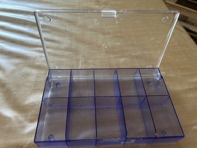 Ponúkam na predaj vzácnu postavičku z kinderka - 4