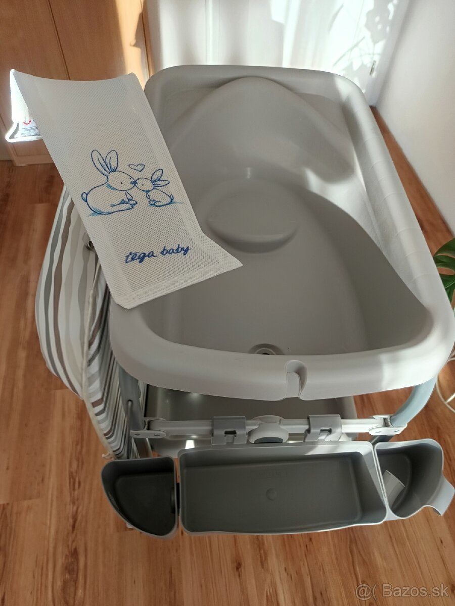 Predám prebaľovaci pult Chicco - 4