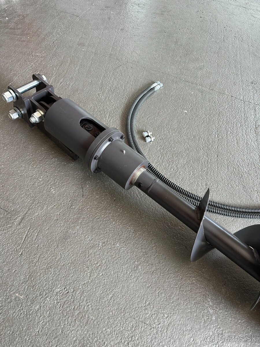 Hydraulický zemný vrták - 4