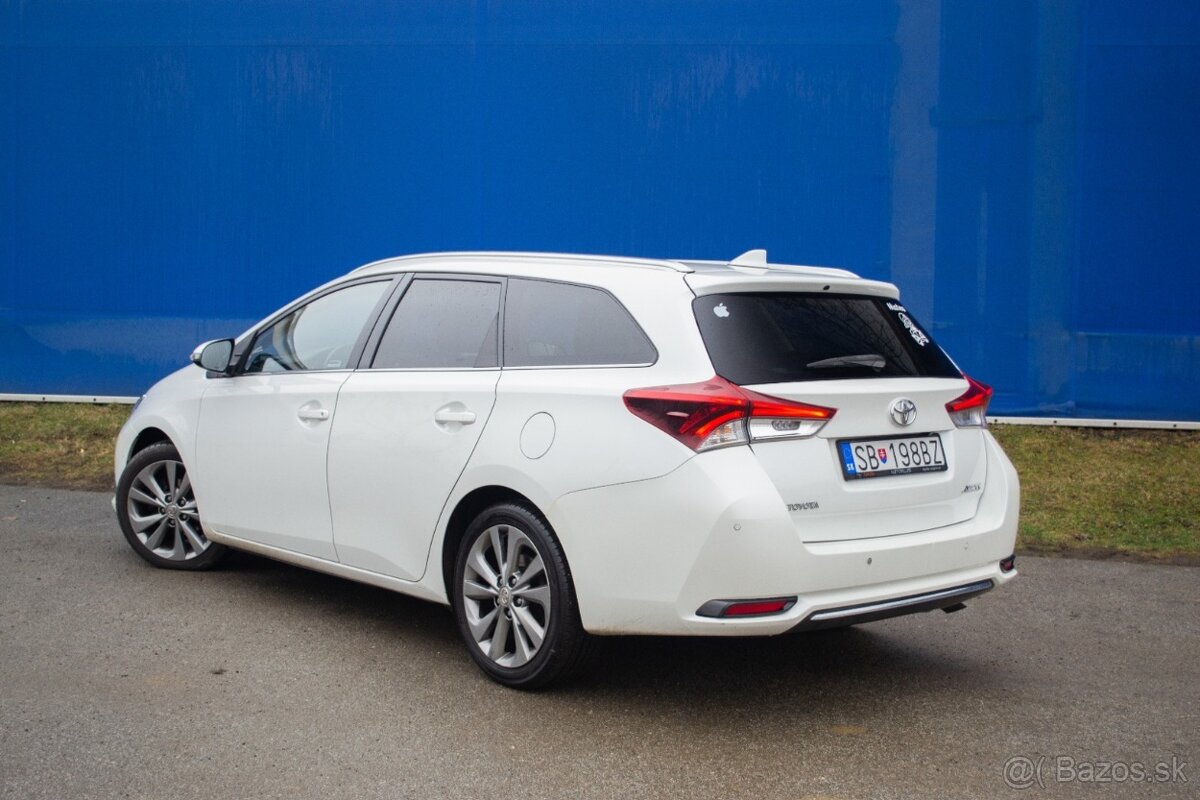 Toyota Auris 1.6 l D-4D - 4