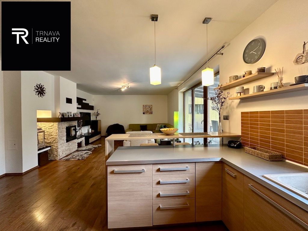 TRNAVA REALITY - Na predaj zariadený 5-izbový RD Leopoldov N - 4