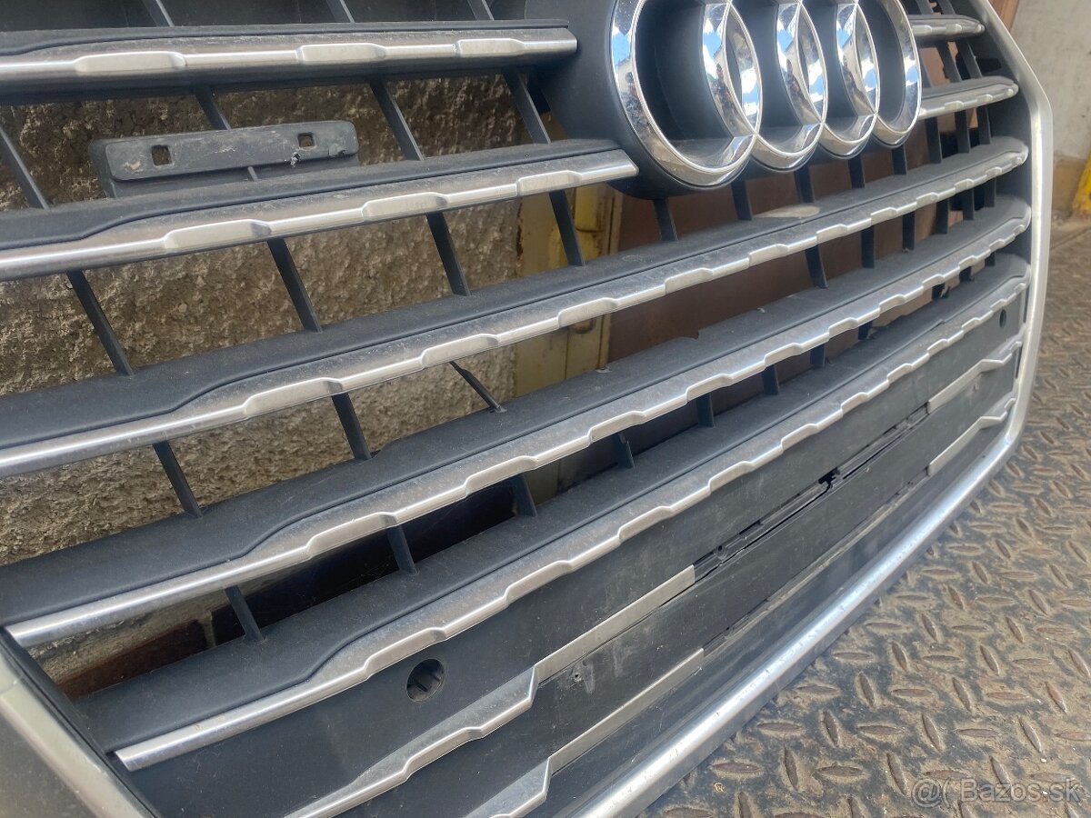 Audi Q7 4M predna maska - 4