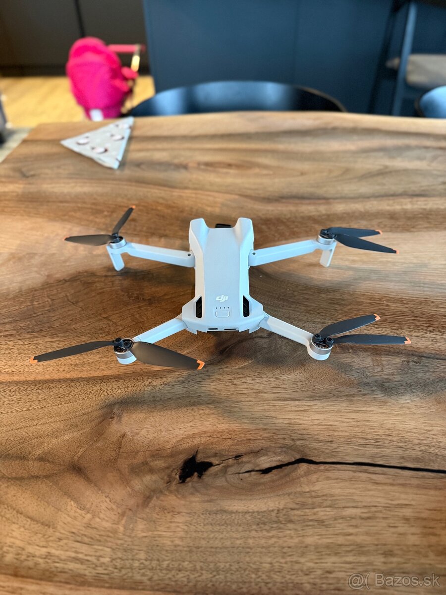 DJI Mini 3 Fly More Combo (DJI RC) (GL) - v záruke - 4