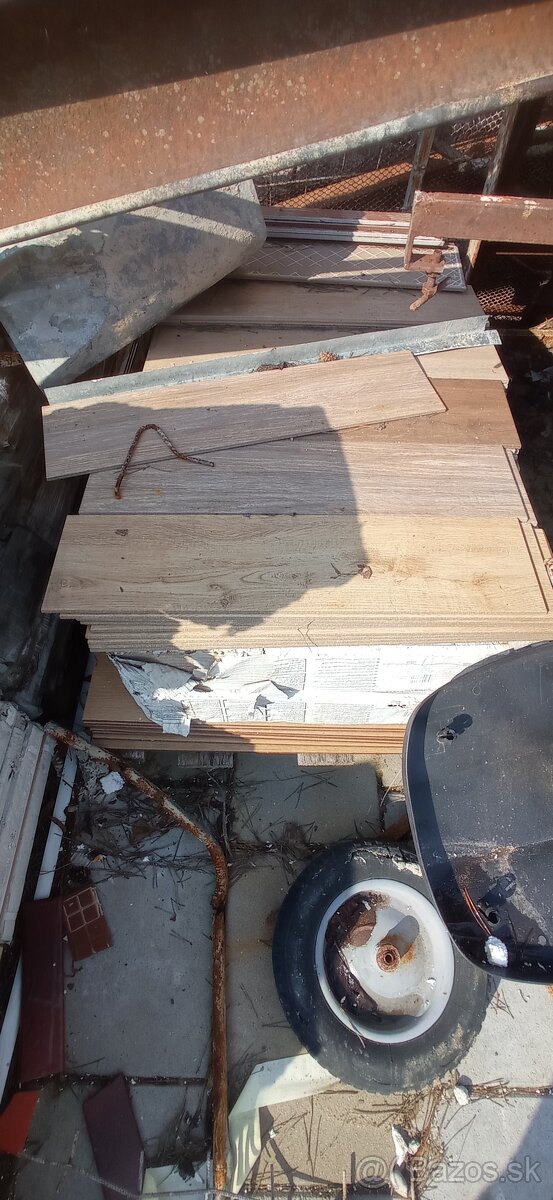 Keramické obklady a dlažby - 4