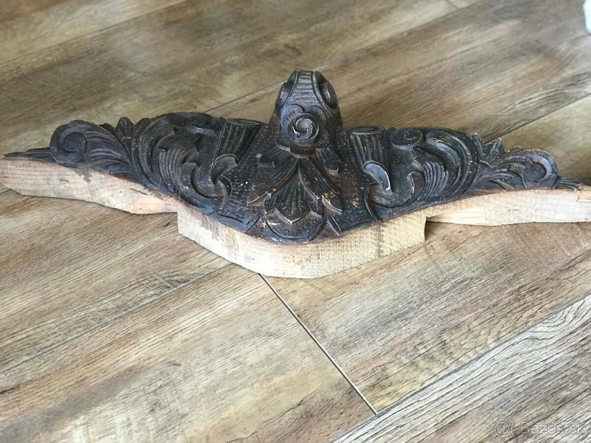 starý relief drevený - 4