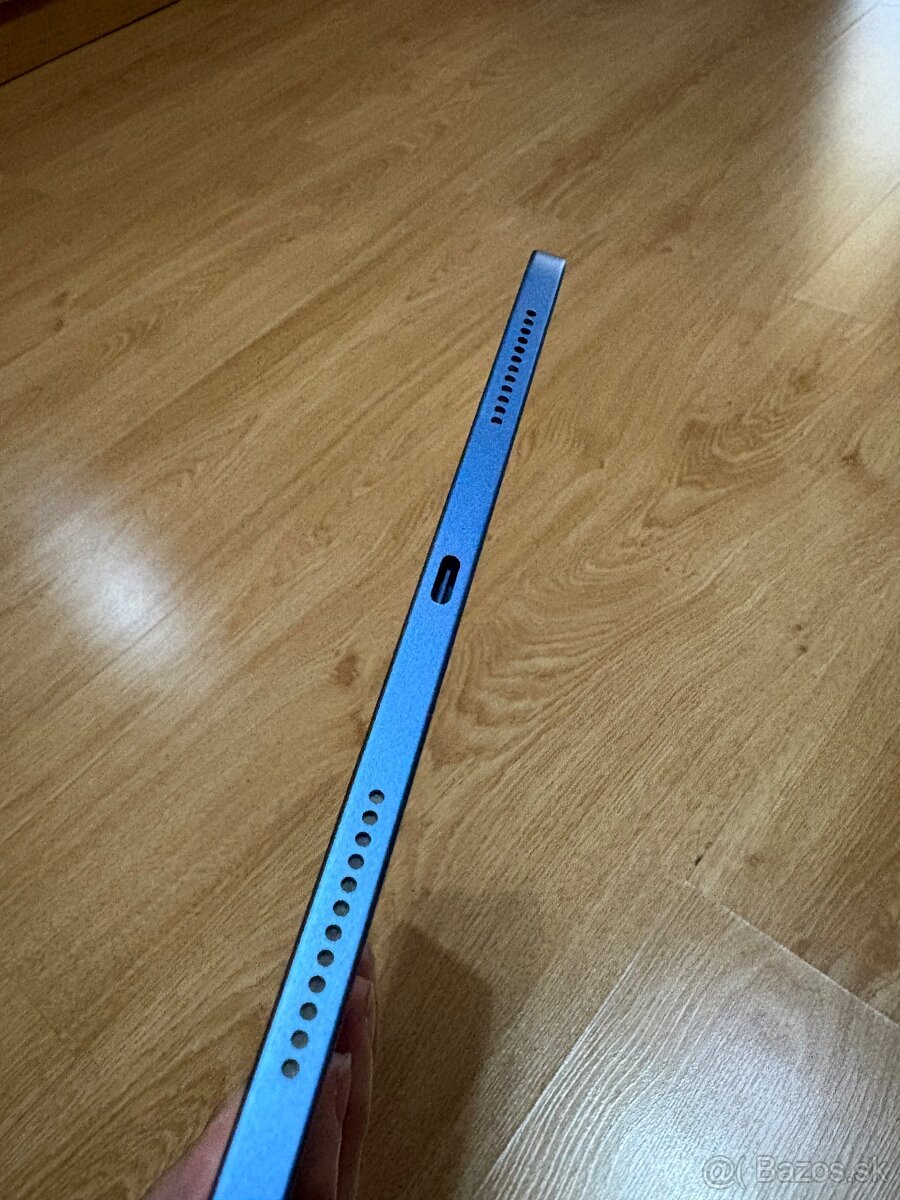 Apple iPad 11 A16 2025 - 4