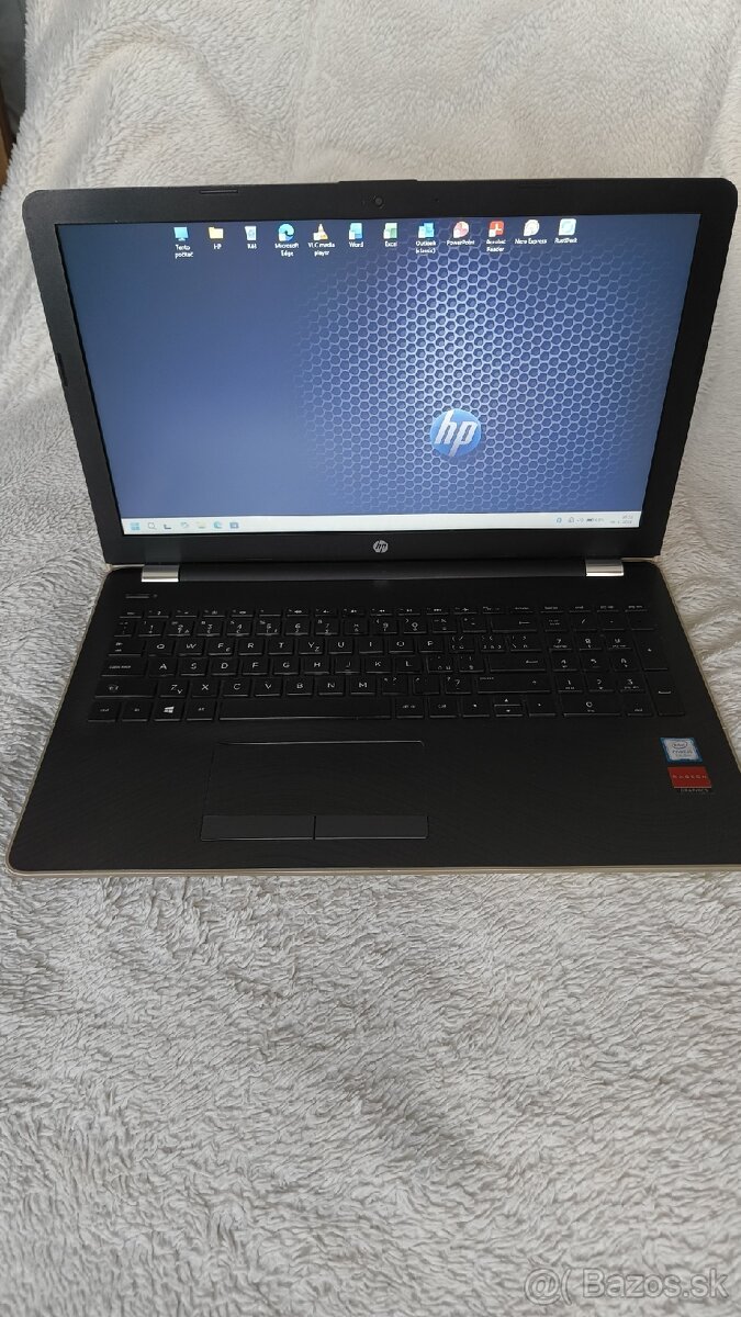 HP Laptop 15-bs0xx notebook, i5, 8GB RAM, 240GB SSD - 4