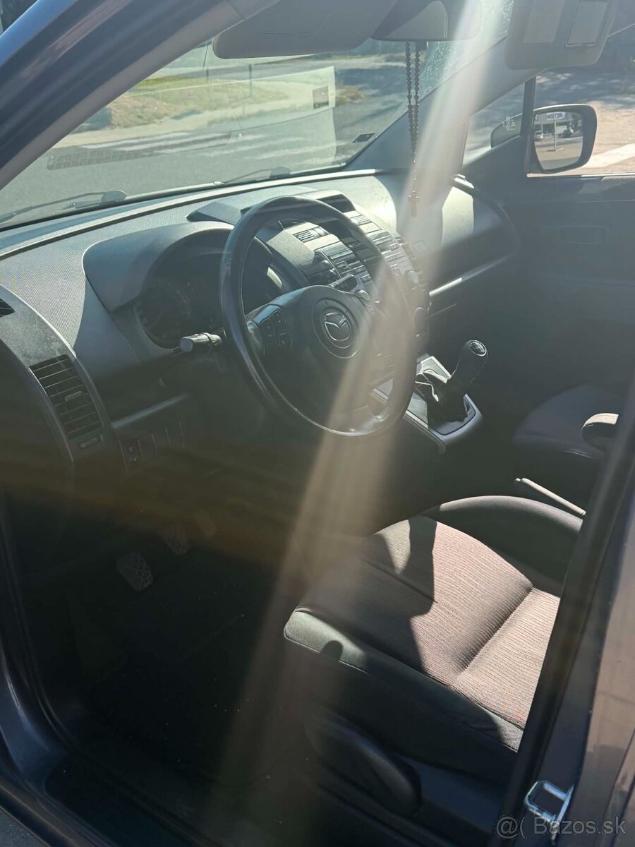 Mazda 5 -7 miestna - 4