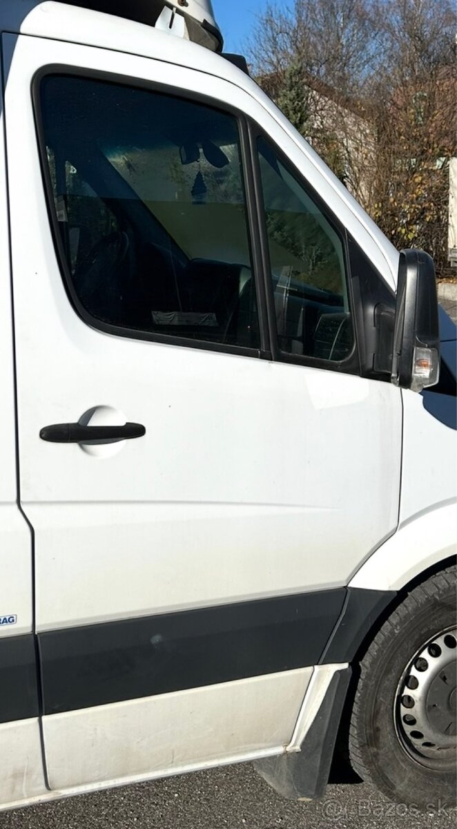 Predne dvere Mercedes Sprinter w906 w907 - 4