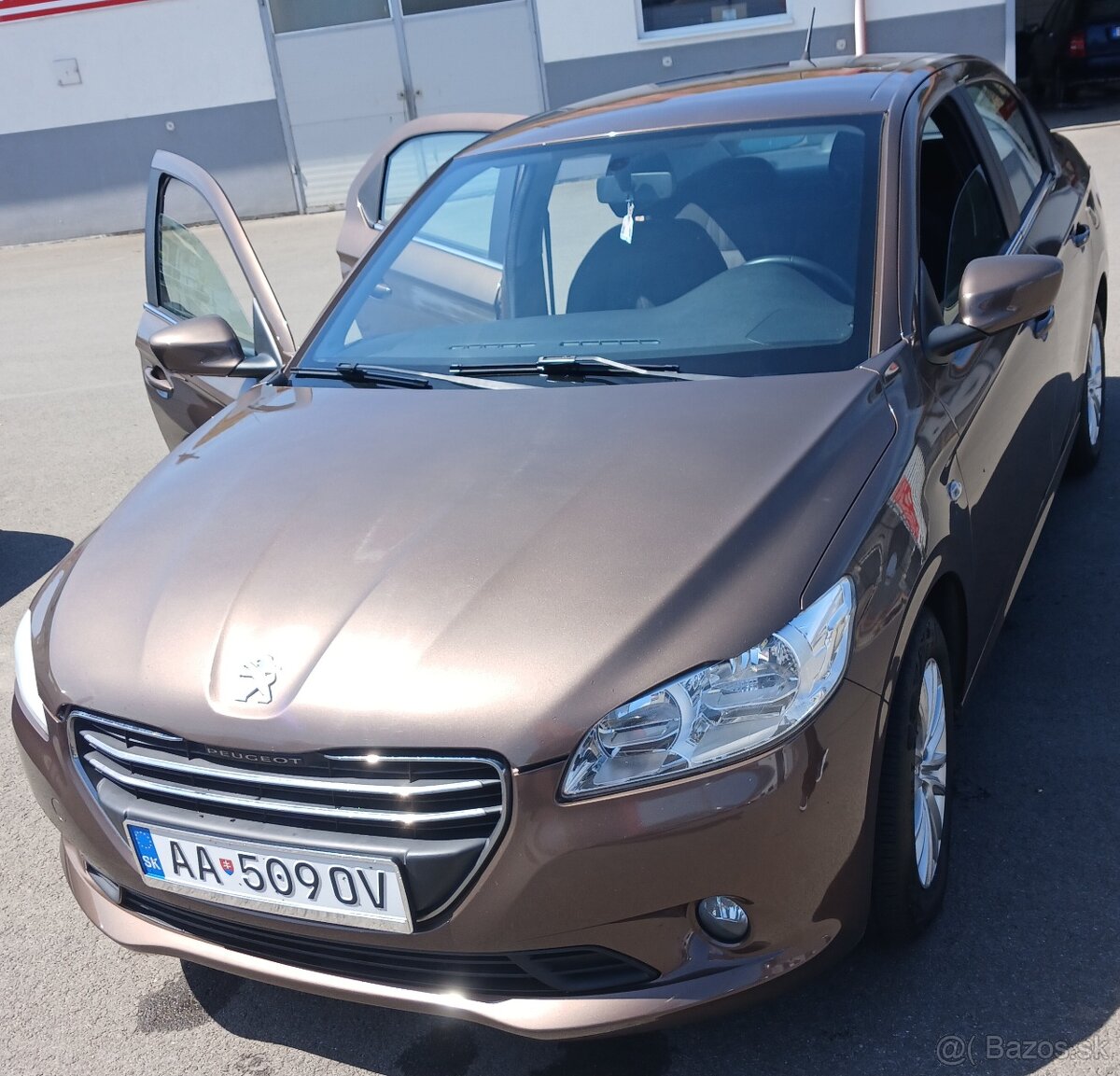 Predám peugeot.301 dizel.1.6 BLUE.HDi - 4