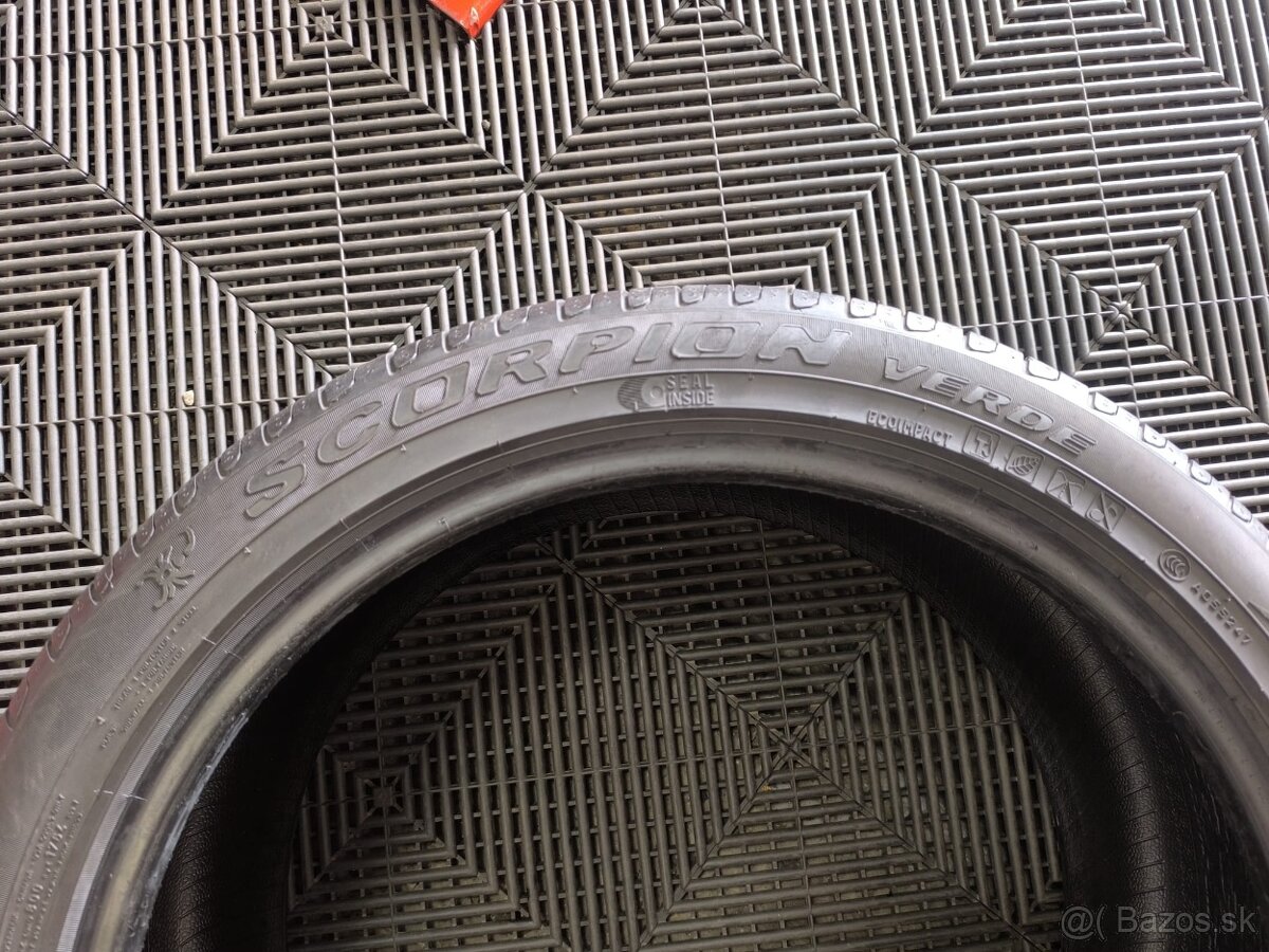 9. Pneumatiky Letne Pirelli 235/45r20 2ks - 4