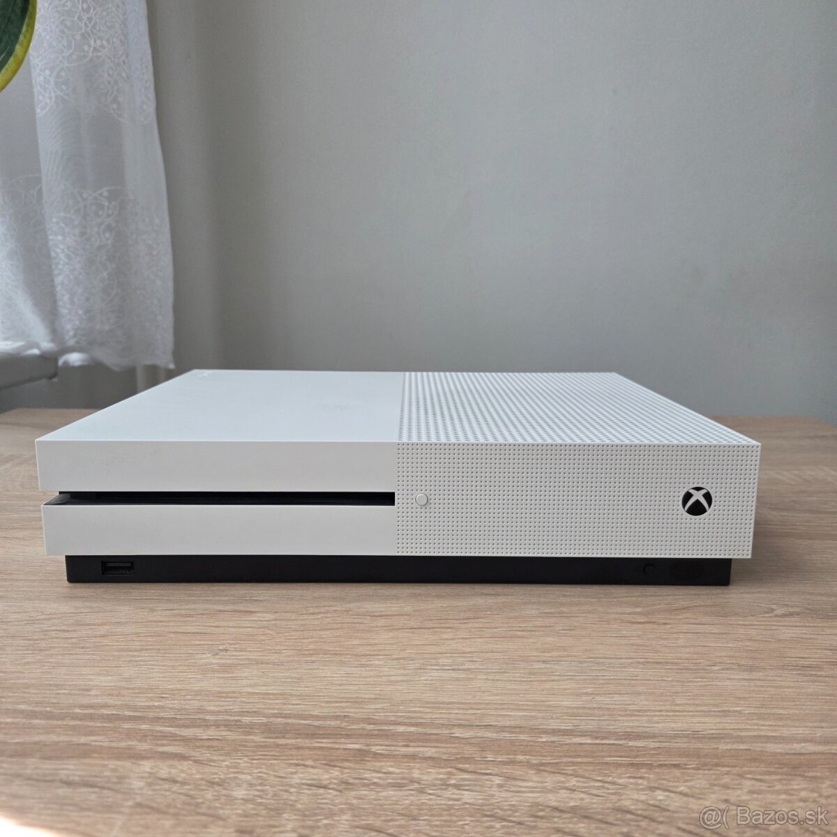 Xbox One S 1TB - 4