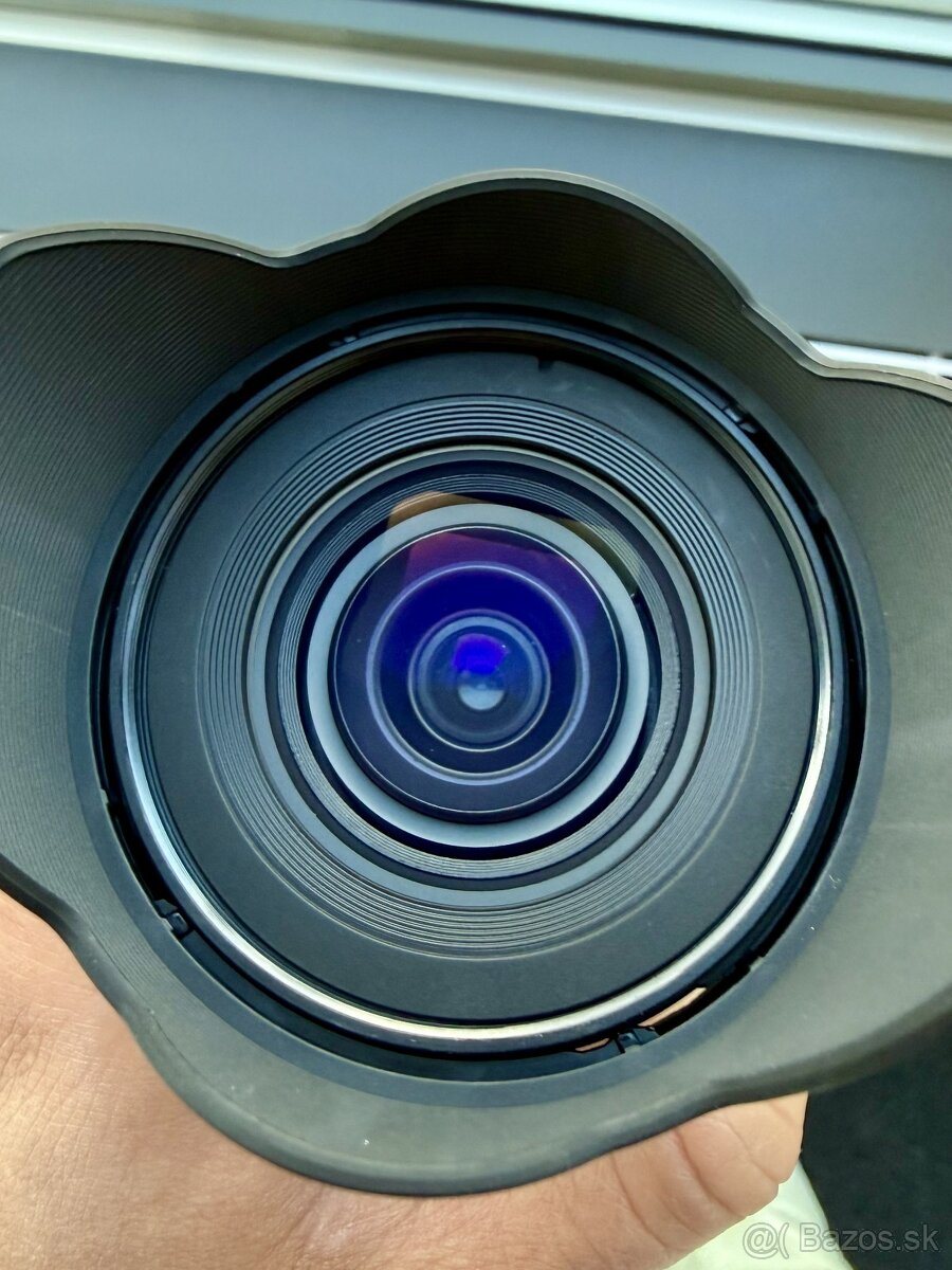 OM SYSTEM 12−45mm f/4 PRO - TOP stav - 4