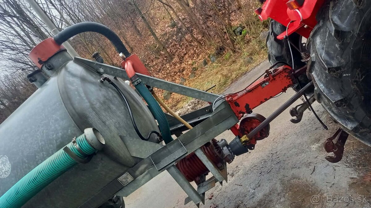 Fekálny voz 6000 L. - 4