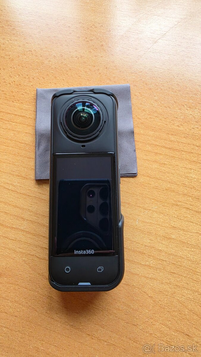 Insta360 X5 Essentials Bundle - 4