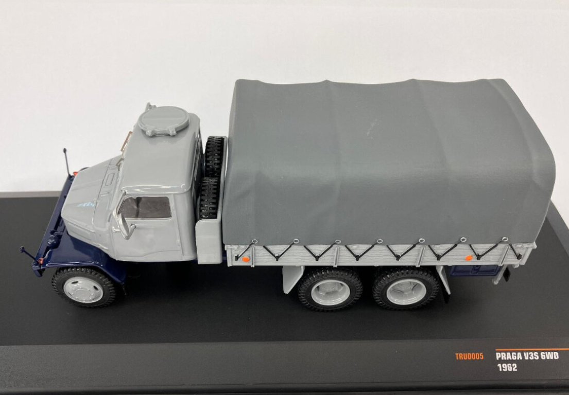 Praga V3S 1:43 IXO - 4