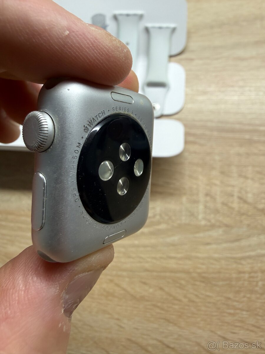 Predám Apple Watch series 3 38mm silver - 4