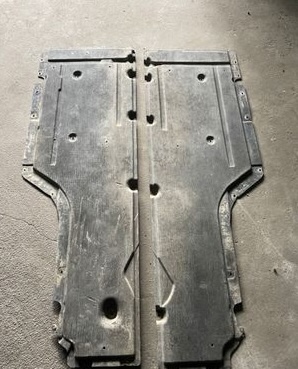 BMW E60 E61 kryt motor - 4