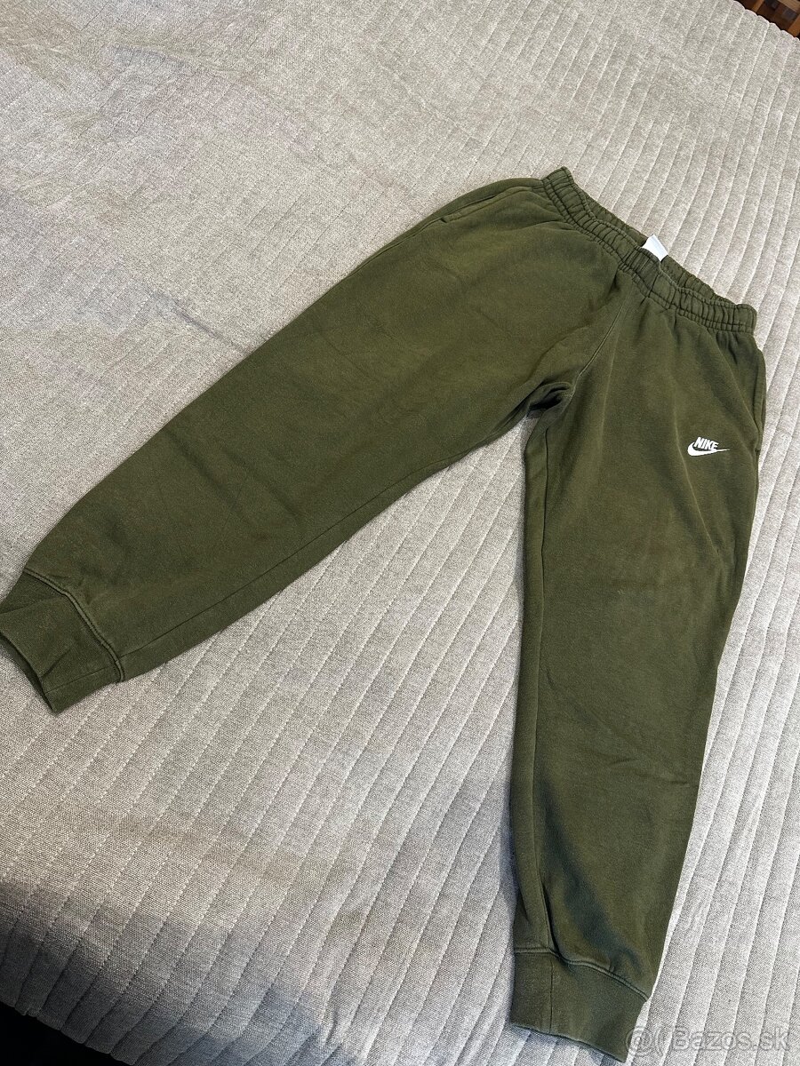 Nike tepláky - 4