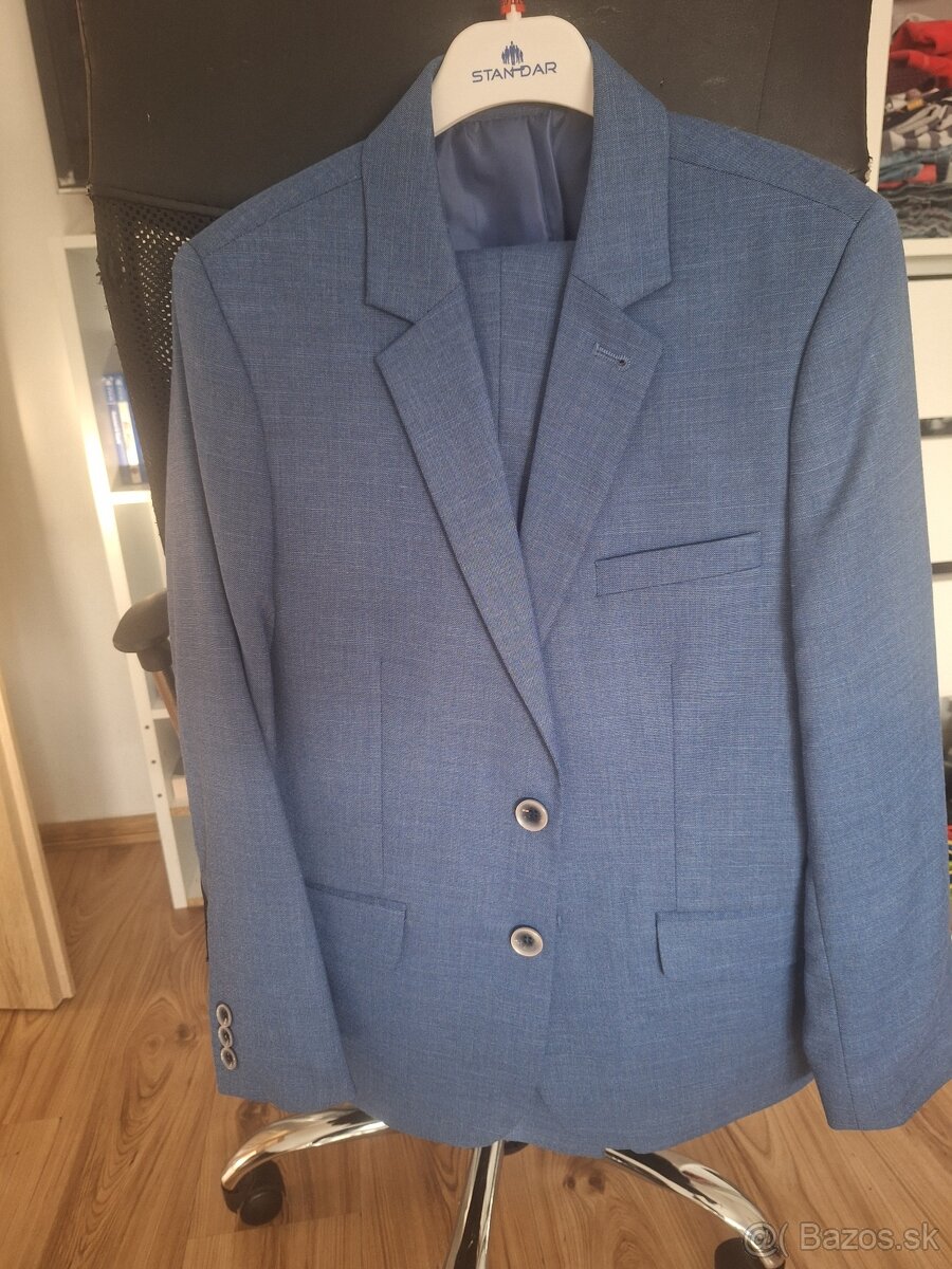 Predan chlapcensky oblek - 4
