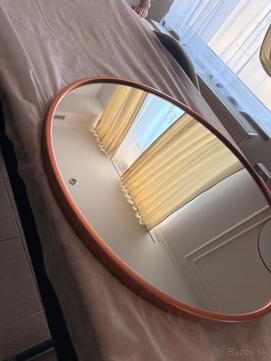 Okrúhle zrkadlo - 4