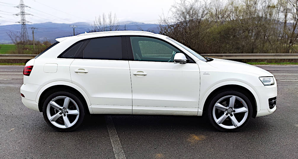 Audi Q3 2.0 TDI S-line Quattro - 4