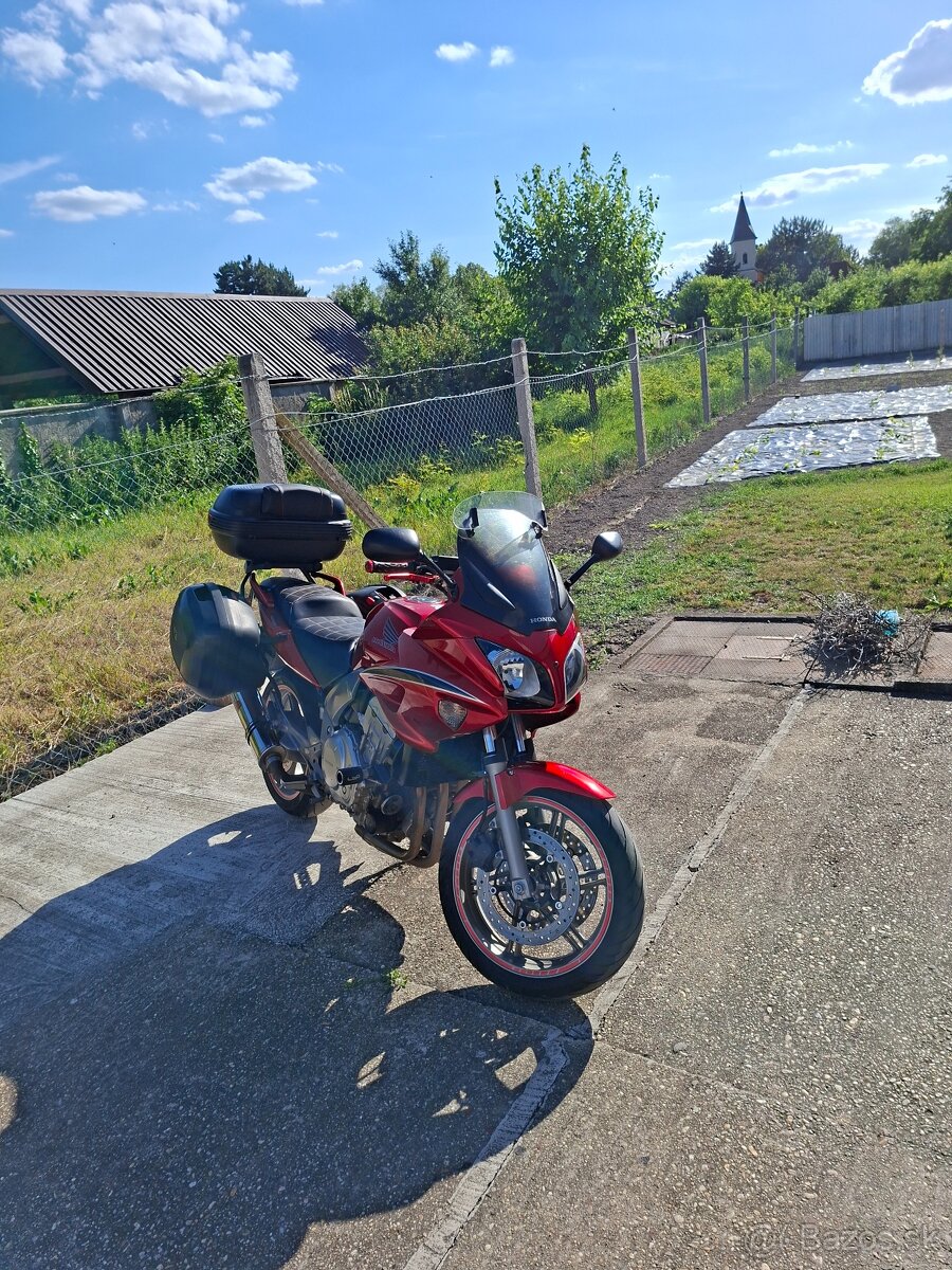 Honda 1000cbf - 4